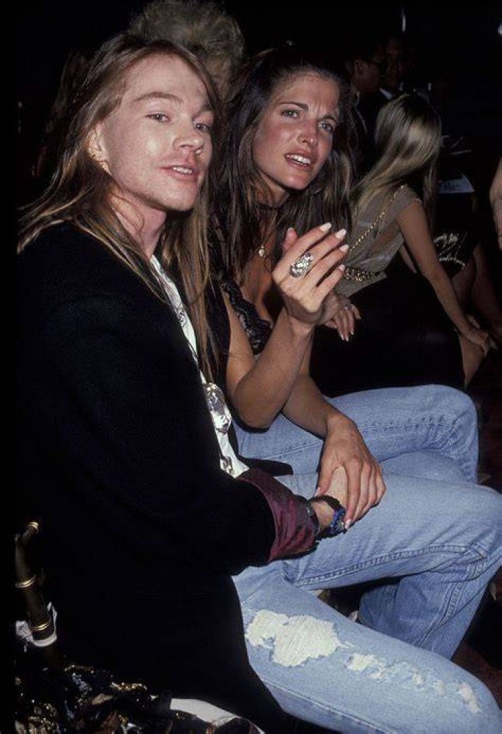 Axl Rose and his girlfriend Stephanie Seymour &Eacute;ducation, Musique