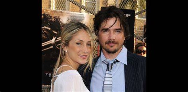 Le divorce entre Matthew Settle (photo) et son &eacute;pouse Naama Nativ a